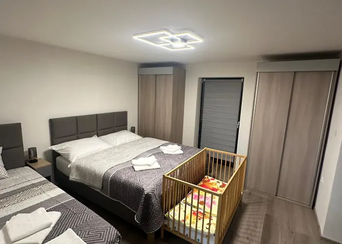 Krymlov Apartment Oleska